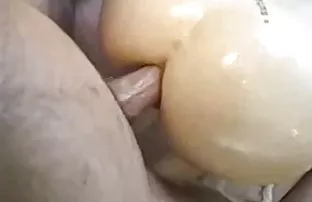 XXX Orang kulit hitam meniduri pantat tetangga muda di pensiun sek tante xxx