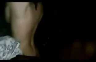 XXX Seorang laki-laki muda yang kadang-kadang menggoreng seorang bokep sek perkosa wanita berdada besar di depan orang tua pacarnya