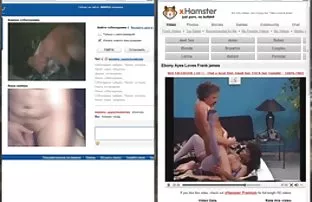 XXX Pelacur Rusia makan sperma situs seks hot dude hitam di kamar pas