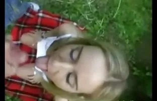 XXX Pengurus rumah tangga berambut merah muda melakukan hubungan seks bokep sek perkosaan dengan seorang pria kulit hitam