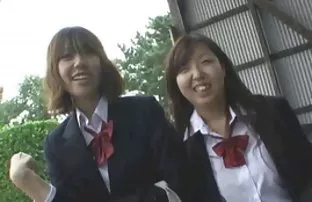 XXX Seorang siswa menghibur teman sekelas yang sedih dengan sek tarsan x seks anal berapi-api.