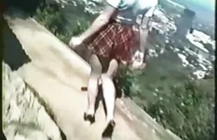 XXX Siswa muda menggoda seorang wanita yang kesepian untuk seks yang bokep gairah sek kasar