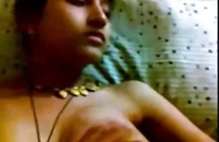 XXX Pelacur ramping dengan seorang teman adalah gangbang dengan kekasihnya bokop sek