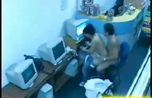 XXX Guy cums di sekvidiobokep mulut istri muda